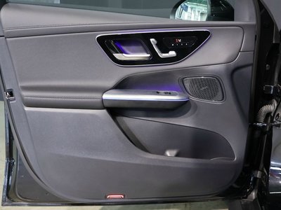 2025 Mercedes-BENZ GLC 缩略图 38