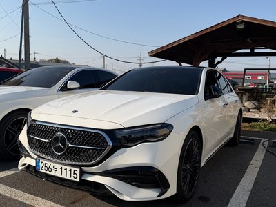MERCEDES-BENZ E-CLASS - 9