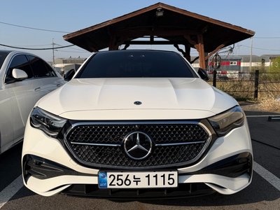 MERCEDES-BENZ E-CLASS - 5