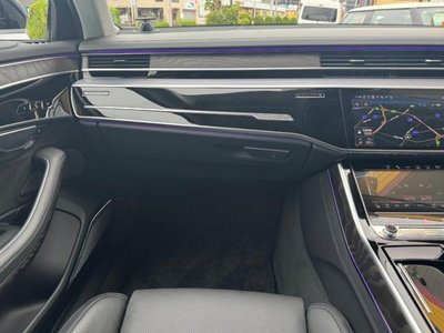2025 AUDI A8 photo 5