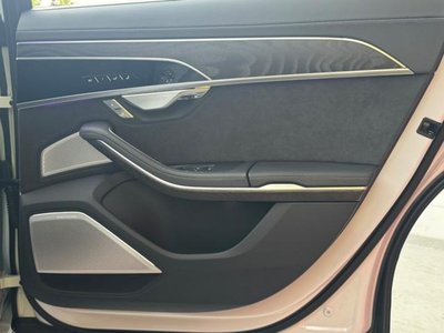 صورة مصغرة 33 لـ 2025 AUDI A8