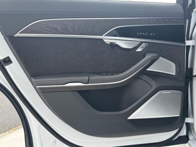 صورة مصغرة 35 لـ 2025 AUDI A8