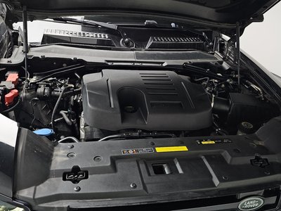 LAND ROVER DEFENDER - 7