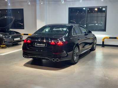 MERCEDES-BENZ E-CLASS - 4