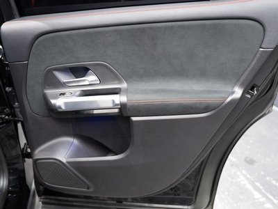 2020 Mercedes-BENZ GLB 缩略图 45