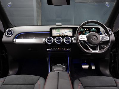 2020 Mercedes-BENZ GLB photo 2