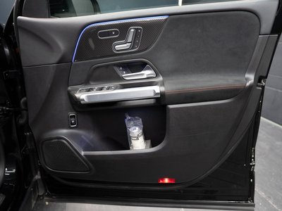 2020 Mercedes-BENZ GLB 缩略图 40
