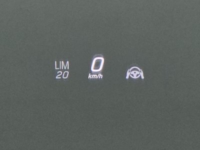 2025 Mercedes-BENZ GLE — миниатюра 35