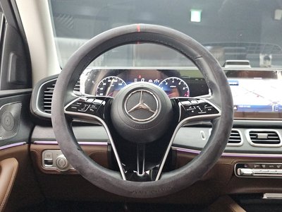 2025 Mercedes-BENZ GLE — миниатюра 19