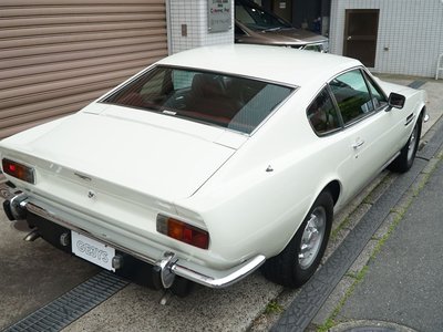 1983 Aston Martin V8 照片 8