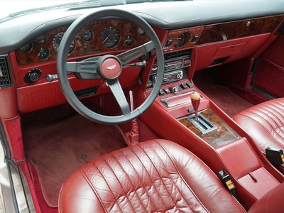 1983 Aston Martin V8 缩略图 15
