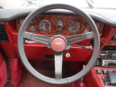 1983 Aston Martin V8 缩略图 18