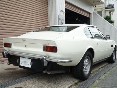 1983 Aston Martin V8 照片 9