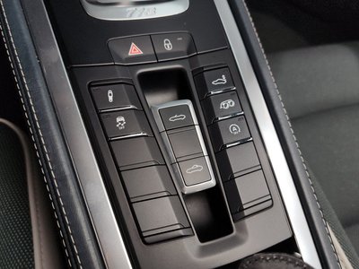 صورة مصغرة 24 لـ 2018 Porsche 718