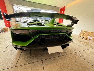 LAMBORGHINI AVENTADOR - 7