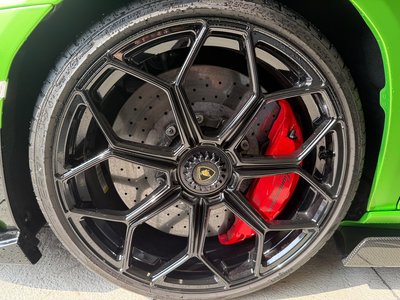 LAMBORGHINI AVENTADOR - 9