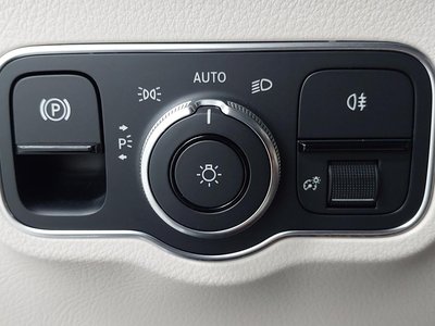 2025 Mercedes-BENZ EQA — миниатюра 20