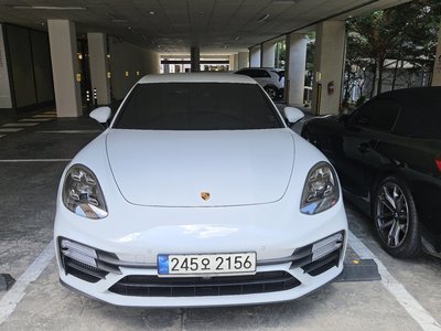 صورة 2 لـ 2021 Porsche PANAMERA