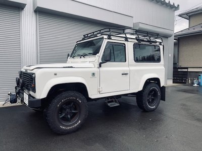 LAND ROVER DEFENDER - 2
