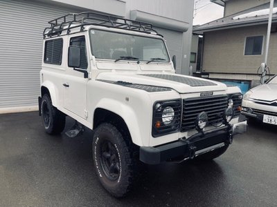LAND ROVER DEFENDER - 4