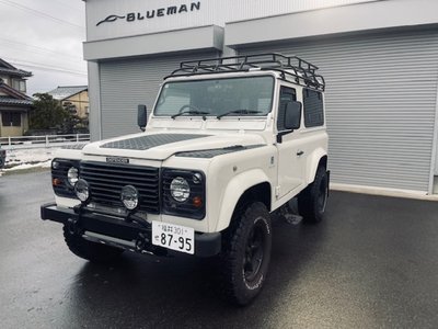 LAND ROVER DEFENDER - 7
