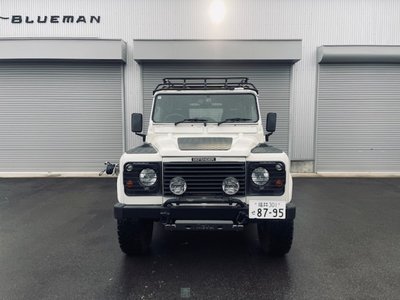 LAND ROVER DEFENDER - 5