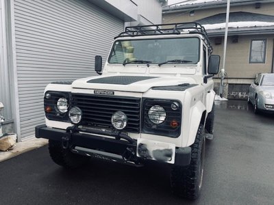LAND ROVER DEFENDER - 3