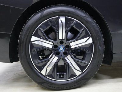 2023 BMW IX photo 5