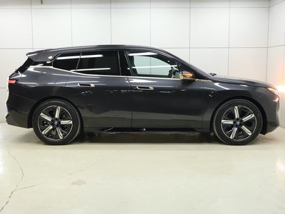 2023 BMW IX photo 9
