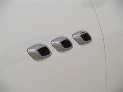 MASERATI LEVANTE - 6