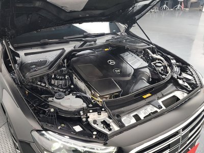 MERCEDES-BENZ E-CLASS - 7