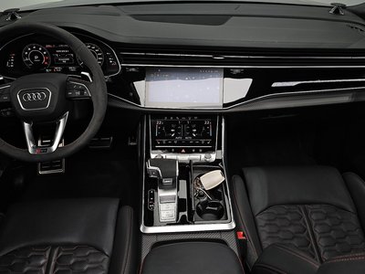AUDI RS Q8 - 5