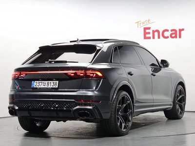 AUDI RS Q8 - 3