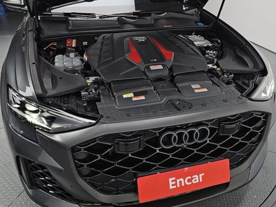 AUDI RS Q8 - 7