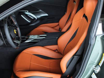 2025 Ferrari 12 CILINDRI photo 9