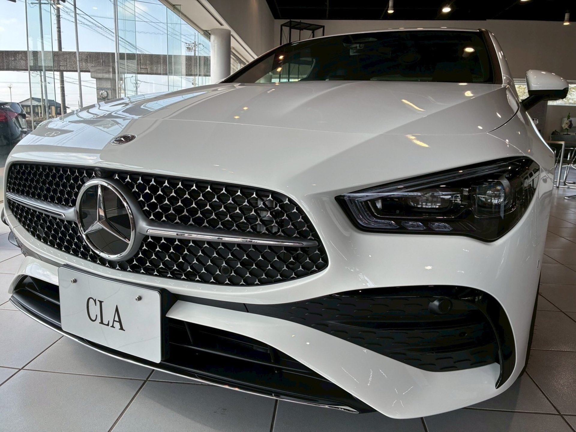 MERCEDES-BENZ CLA - View 1