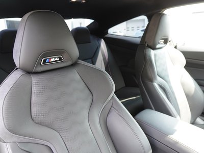 صورة مصغرة 49 لـ 2024 BMW M4 COUPE