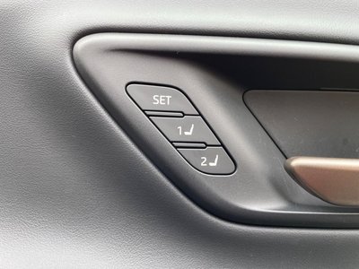 2026 Toyota CROWN SPORT — миниатюра 32