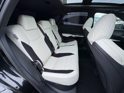 2025 Lexus RX — миниатюра 49