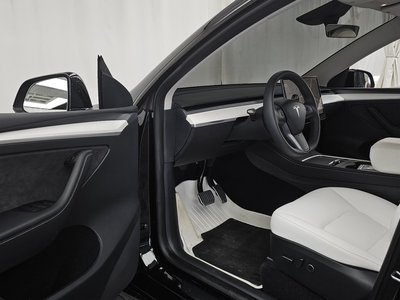 2024 Tesla MODEL Y — миниатюра 13