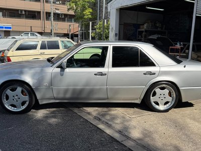 MERCEDES-BENZ E-CLASS - 3