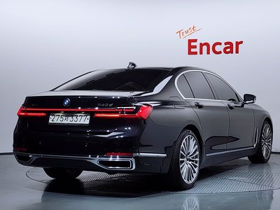2020 BMW 7 SERIES photo 4