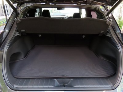 2025 Lexus LBX — миниатюра 81