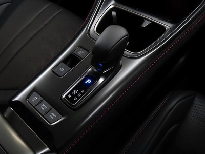2025 Lexus LBX — миниатюра 74