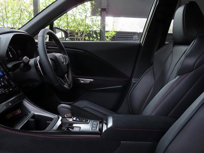 2025 Lexus LBX — миниатюра 60
