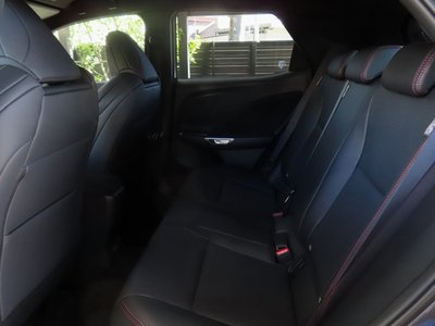 2025 Lexus LBX — миниатюра 77