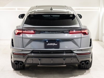 LAMBORGHINI URUS - 9