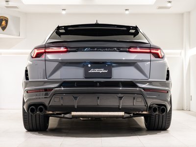 LAMBORGHINI URUS - 8