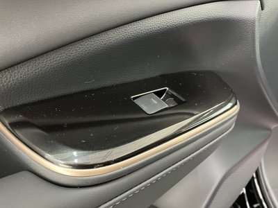 صورة مصغرة 35 لـ 2024 Toyota CROWN SPORT