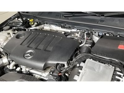 MERCEDES-BENZ CLA - 8